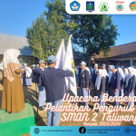 Upacara Bendera & Pelantikan Pengurus OSIS SMAN 2 Taliwang Periode 2023/2024